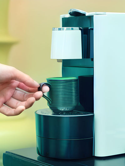 making coffee with reusable capsule