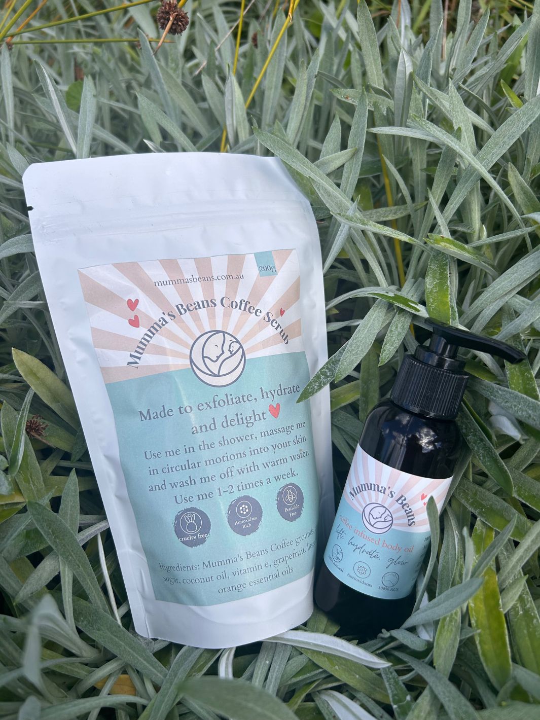 best coffee scrub with body oil by Mumma&